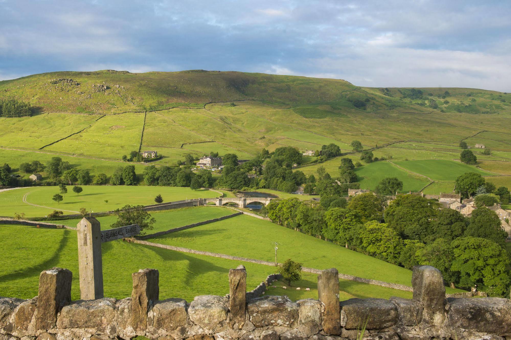 The Fell Hotel Burnsall Eksteriør billede